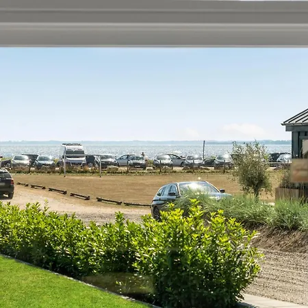 Front In * הדרסלב