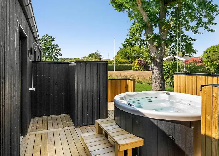 Front In * הדרסלב