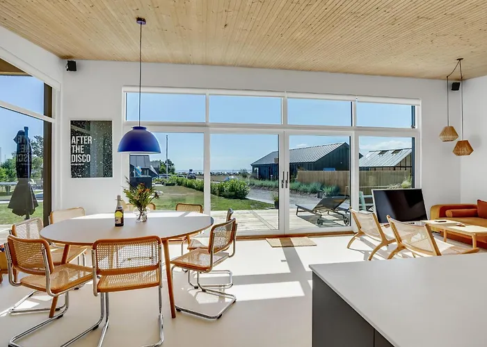 בית נופש Front In הדרסלב